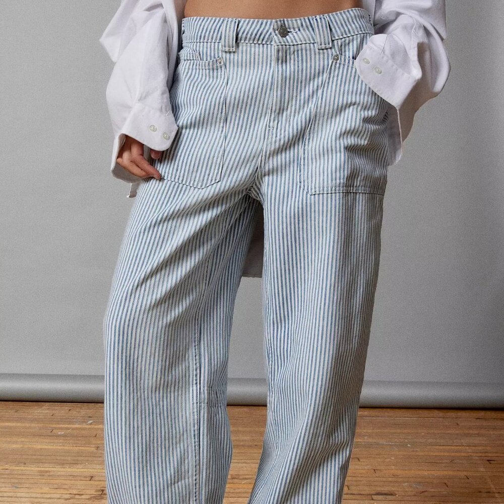 BDG Bella Baggy Patch Pocket Jean - Blue and White - Size 25